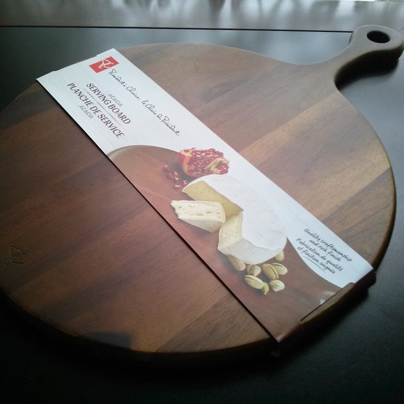 President's Choice Acacia Serving Board, 14" Diameter, Brand New - Picture 3 of 10